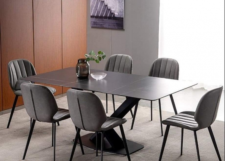 Bàn Ăn Sang Trọng 25